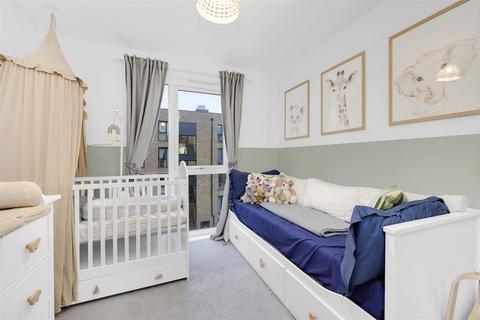 2 bedroom flat for sale, 116 Cricklewood Lane, London NW2