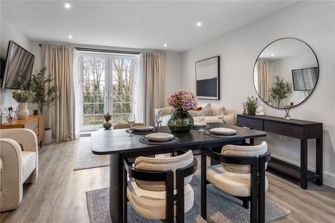 Jubilee Gardens, Weybridge, Surrey, KT13