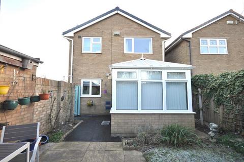 3 bedroom detached house for sale, Holly Dene, Armthorpe