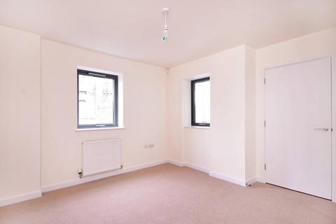 1 bedroom flat to rent, Eric Street, Mile End, London, E3