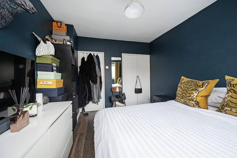 1 bedroom flat for sale, Whitmore Estate, Hoxton, London, N1