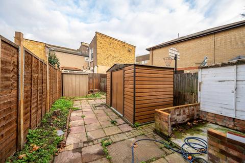 5 bedroom terraced house to rent, Southwark Park Road, Bermondsey, London, SE16