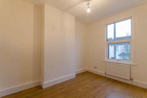 4 bedroom house to rent, Oxford Road, EN3, Enfield, EN3