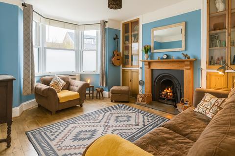 4 bedroom semi-detached house to rent, Grove Road, Lydney, Gloucestershire, GL15 5JE