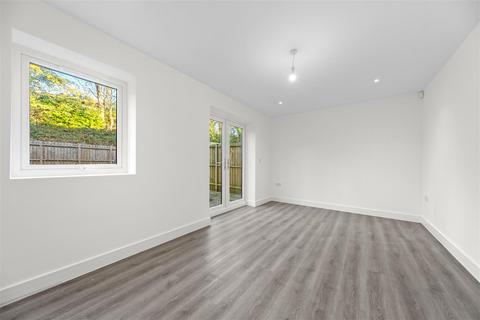 undefined, Transvaal Terrace, Batley WF17