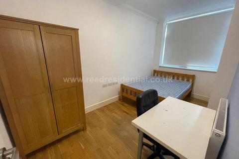 4 bedroom flat to rent, Arthur Avenue, Nottingham NG7