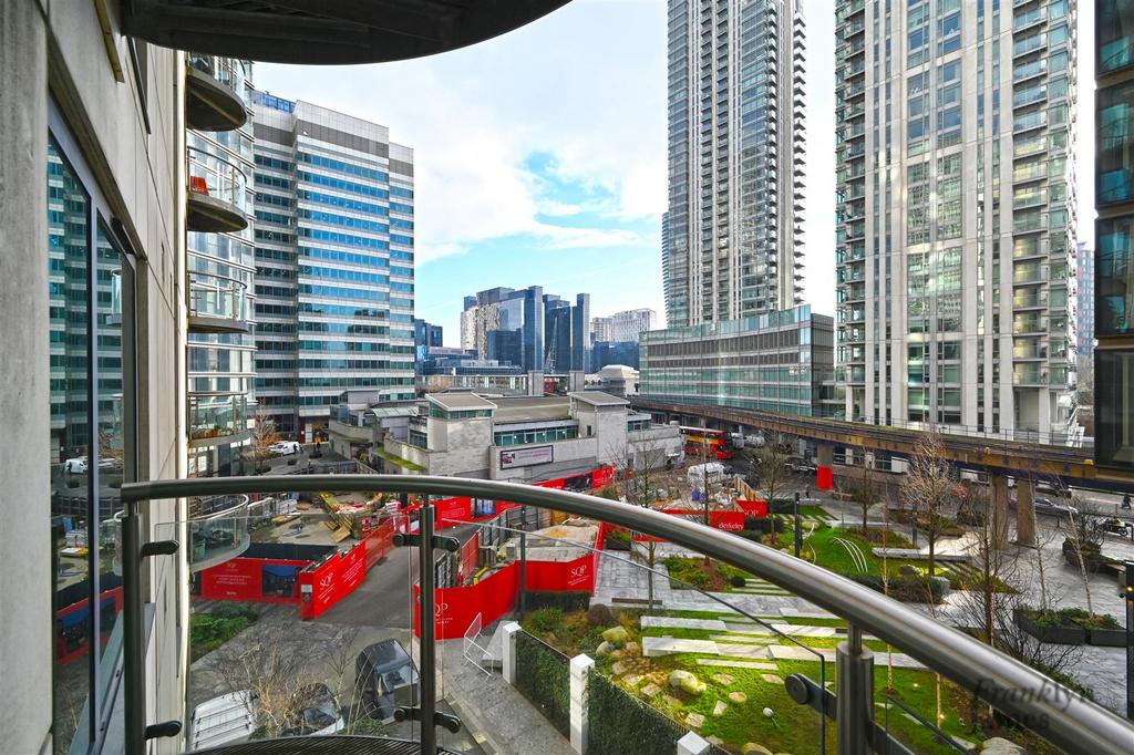 Discovery Dock Apartments East.JPG
