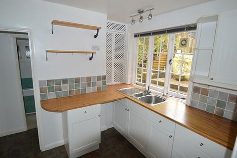 Flat 2, 11 Croft Road, Godalming, GU7 1BS