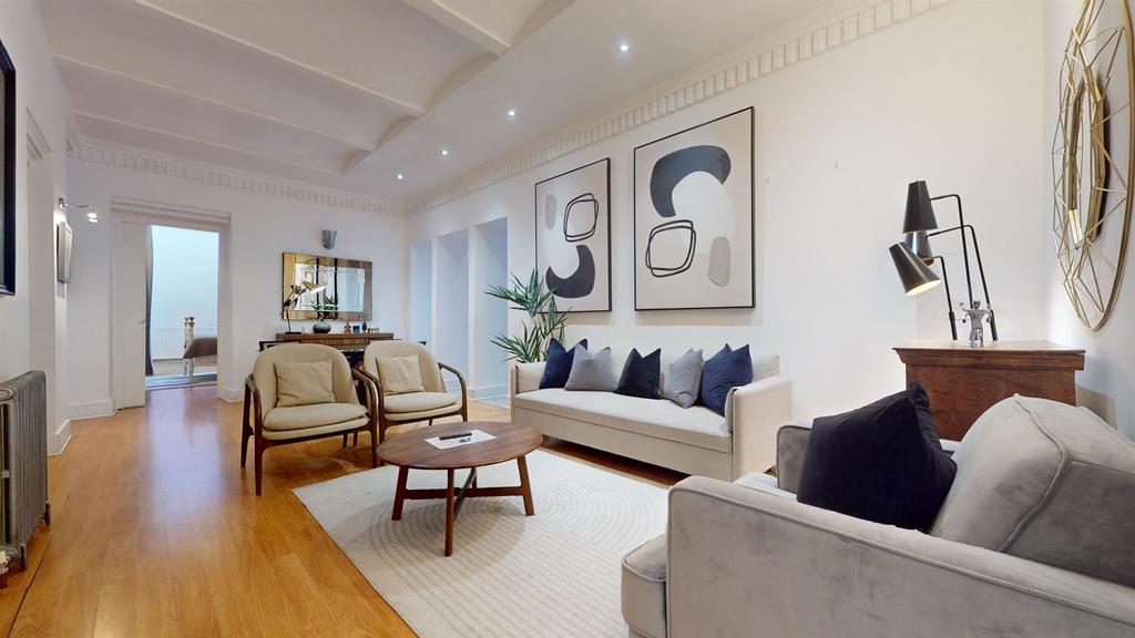 Flat 1 167 CRreception2.jpg