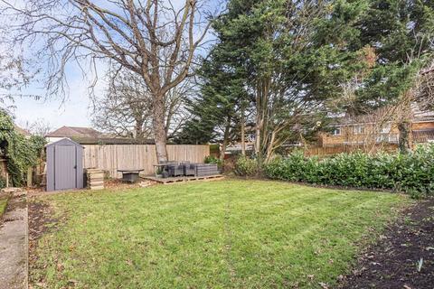1 Seymour Way, Sunbury-on-thames, TW16 7JJ