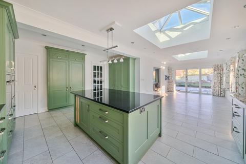 3 bedroom bungalow for sale, Gascoigne Lane, Ropley, Alresford, Hampshire, SO24