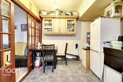 3 bedroom end of terrace house for sale, Woodrow Avenue, Hayes