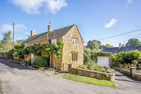 3 bedroom cottage for sale, Workhouse Lane Bloxham Banbury, Oxon, OX15 4PH