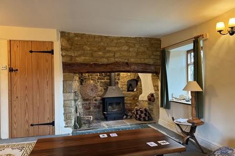 3 bedroom cottage for sale, Workhouse Lane Bloxham Banbury, Oxon, OX15 4PH