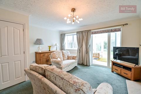 28 Burway Meadow, Alrewas, Burton-on-trent, DE13 7EB