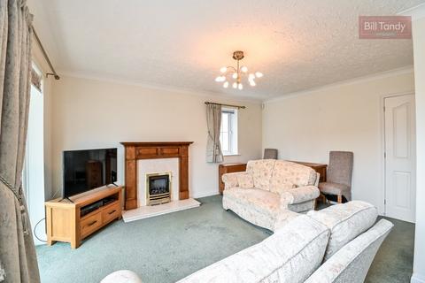 28 Burway Meadow, Alrewas, Burton-on-trent, DE13 7EB