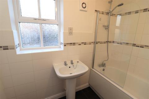 1 bedroom terraced house for sale, Blackburn Avenue, Brough