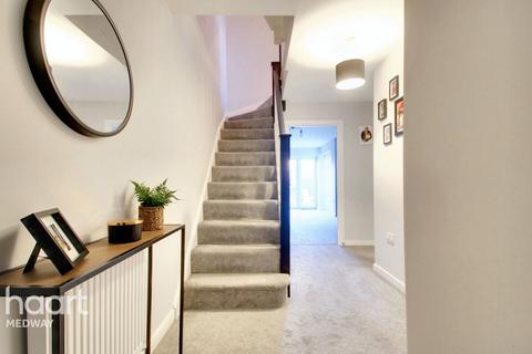 15 Greystone Square, Wouldham, Rochester, ME1 3FP