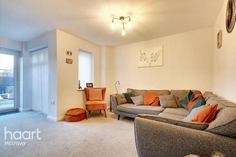 15 Greystone Square, Wouldham, Rochester, ME1 3FP