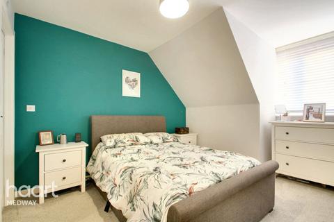 15 Greystone Square, Wouldham, Rochester, ME1 3FP