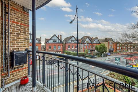 2 bedroom apartment for sale, Evergreen Apartments, Woodford Green, IG8