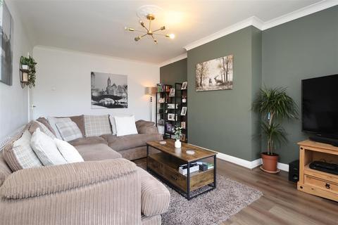 16 Fossway, Stamford Bridge, York, YO41 1DS