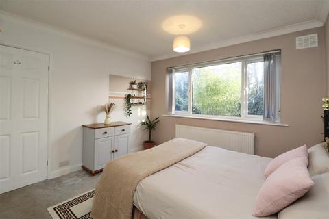 16 Fossway, Stamford Bridge, York, YO41 1DS