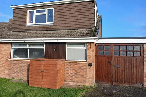 3 bedroom semi-detached bungalow to rent, Beech Close, Wheaton Aston