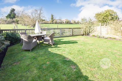 41 Warwick Drive, Clitheroe, BB7 2BG
