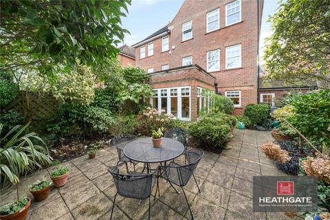 5 bedroom semi-detached house for sale, Mountview Close Hampstead Way Hampstead Garden Suburb NW11