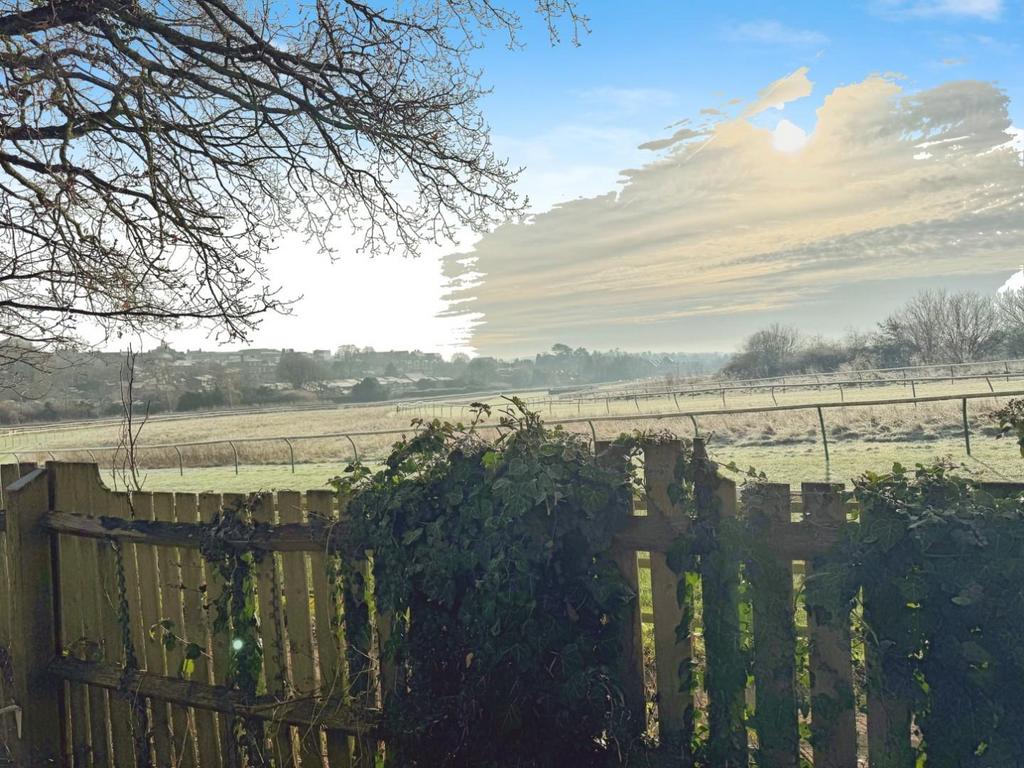 4fe7fa5b-view 20from 20garden.jpg