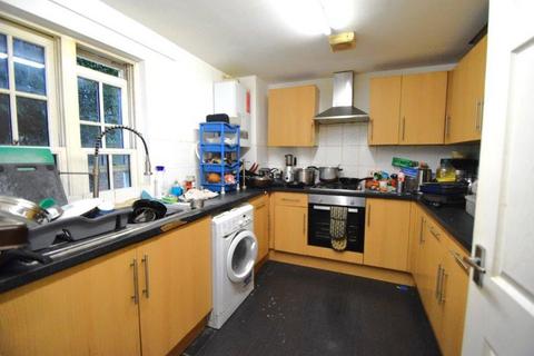 2 bedroom apartment for sale, Wheatstone Close, Slough, Berkshire, SL3