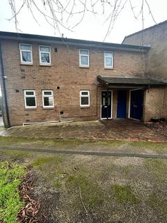 2 bedroom flat to rent, Brook Gardens, Dewsbury, WF13