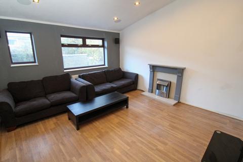 27 Ermine Road, Northampton, NN3 5ES