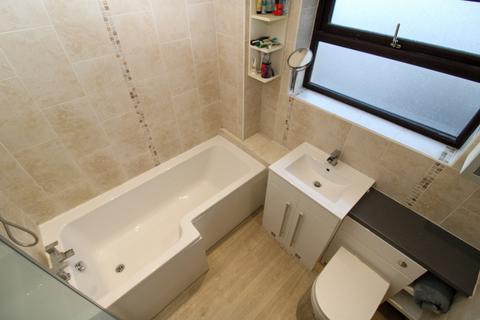 27 Ermine Road, Northampton, NN3 5ES