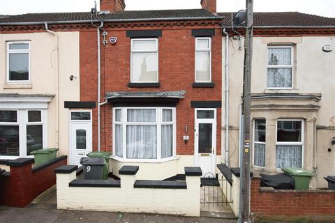 3 bedroom house to rent, Vivian Road, Wellingborough