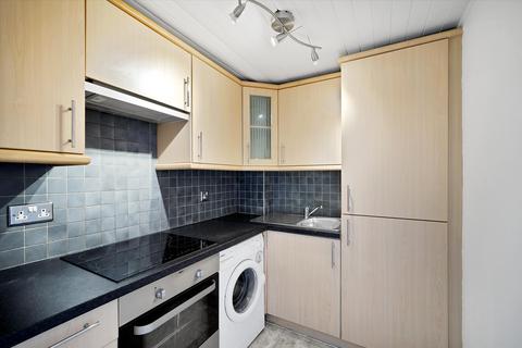 2 bedroom flat to rent, 13 Gayton Road, Hampstead, London, NW3