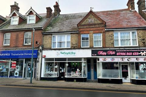 2 bedroom flat to rent, Station Road, Birchington, CT7