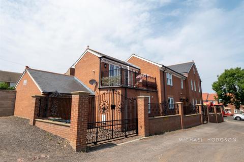 4 bedroom end of terrace house for sale, Ryhope Street South, Ryhope, Sunderland