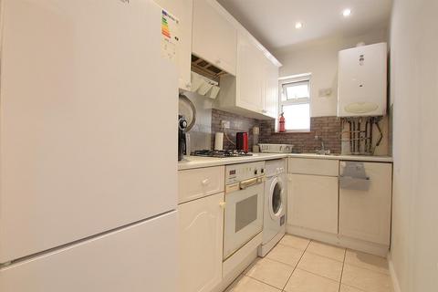 1 bedroom apartment to rent, Tentelow Lane, Southall UB2