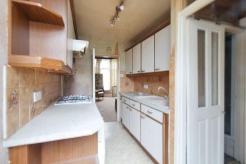 1 bedroom flat for sale, 96B Elgin Road, Ilford, Essex, IG3 8LW