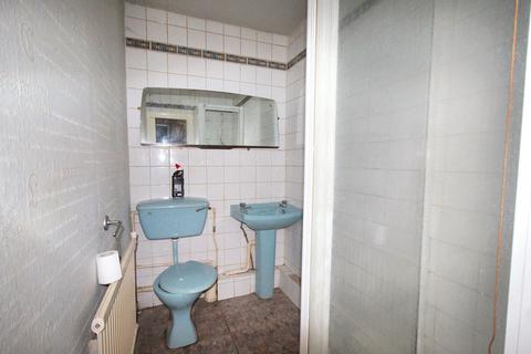 1 bedroom flat for sale, 96B Elgin Road, Ilford, Essex, IG3 8LW