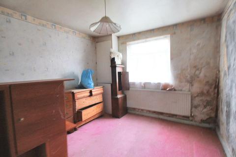 96b Elgin Road, Ilford, IG3 8LW