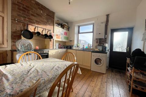 3 bedroom terraced house to rent, Northfield Road, Sheffield S10