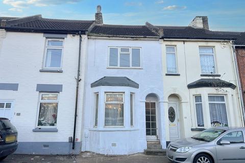 3 bedroom terraced house for sale, 17 Chamberlain Road, Chatham, Kent, ME4 5HT