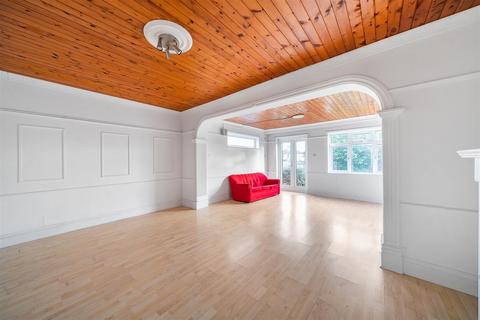 3 bedroom detached house for sale, Eton Avenue, Wembley