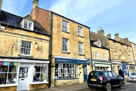 Property to rent, 21 High Street, Moreton-In-Marsh