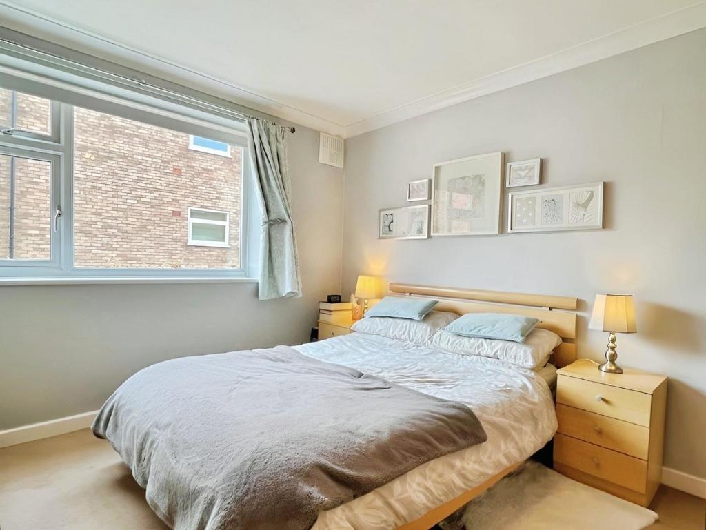 2313e660-Bedroom.jpg
