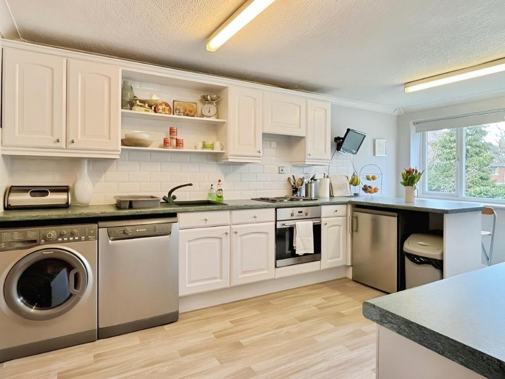C0571d17-Kitchen 203.jpg