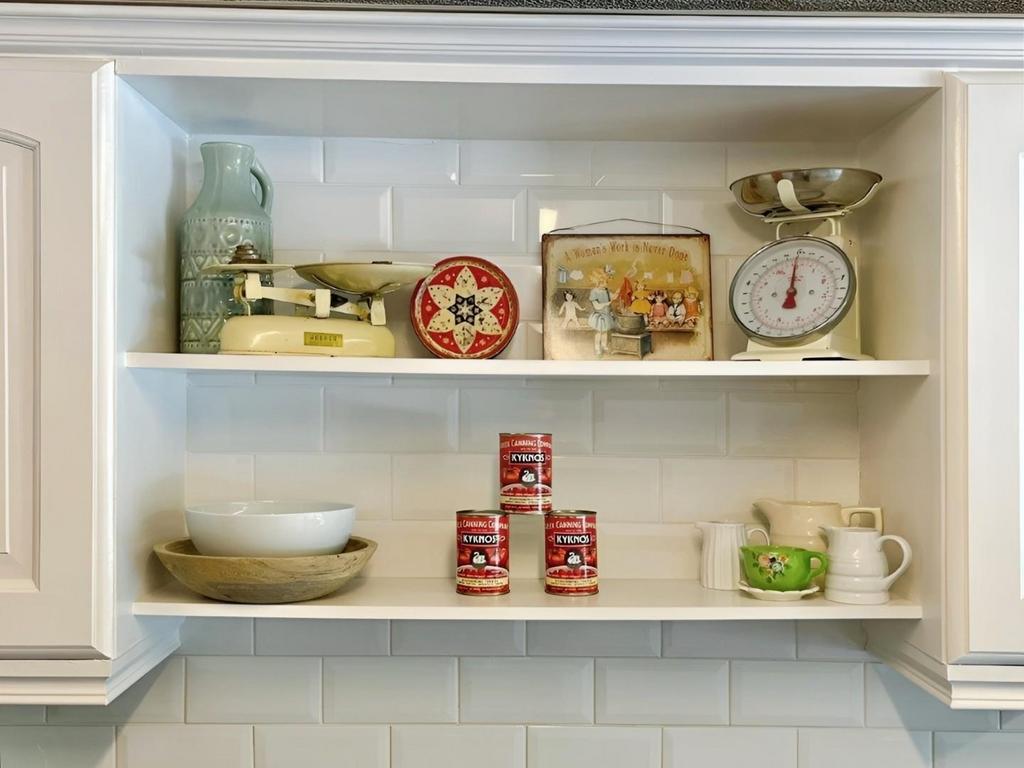 846feff9-Kitchen 202.jpg